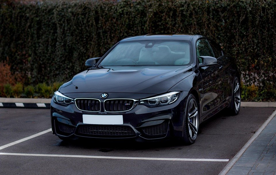 BMW 3 SERIES black